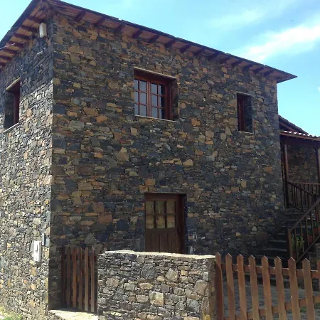 Casa Do Rebelhe