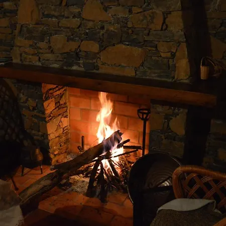 Casa Do Rebelhe Сasa de vacaciones Bragança