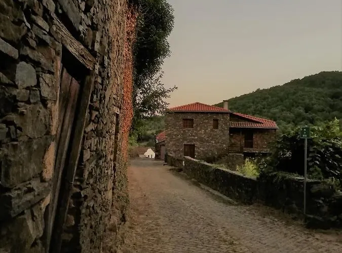 Nyaraló Casa Do Rebelhe *