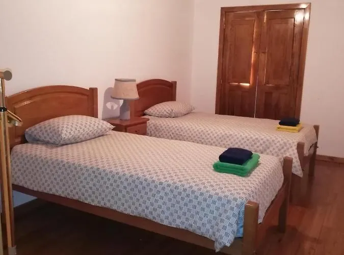 Casa Do Rebelhe Holiday home *